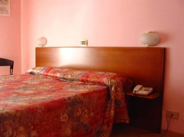 Domus Hotel İskenderiye Dış mekan fotoğraf